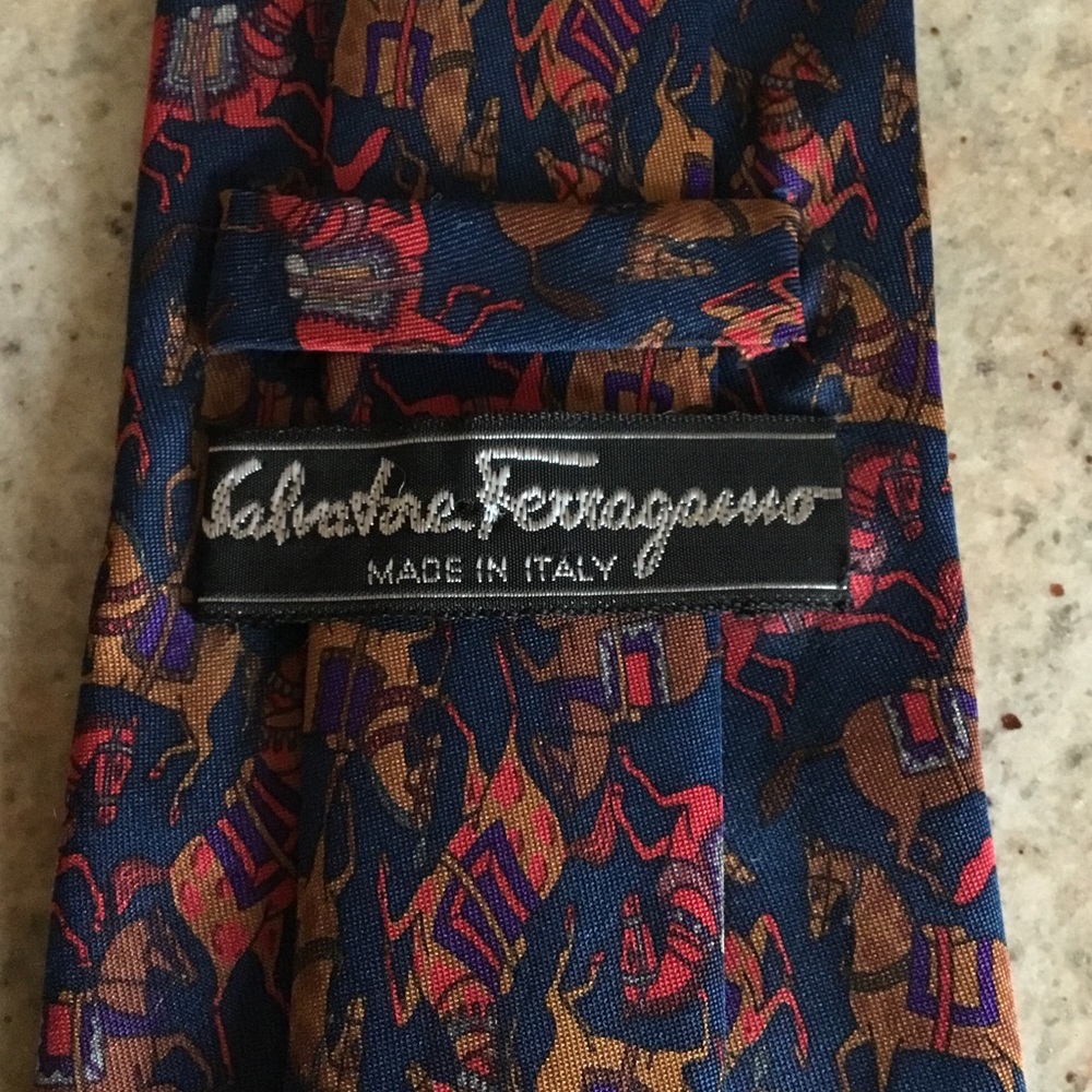 Salvatore Ferragamo Horse Patterned Equestrian Silk Tie - Picture 5 of 12